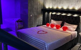 Jungle Suite Romantic - Private Jacuzzi -